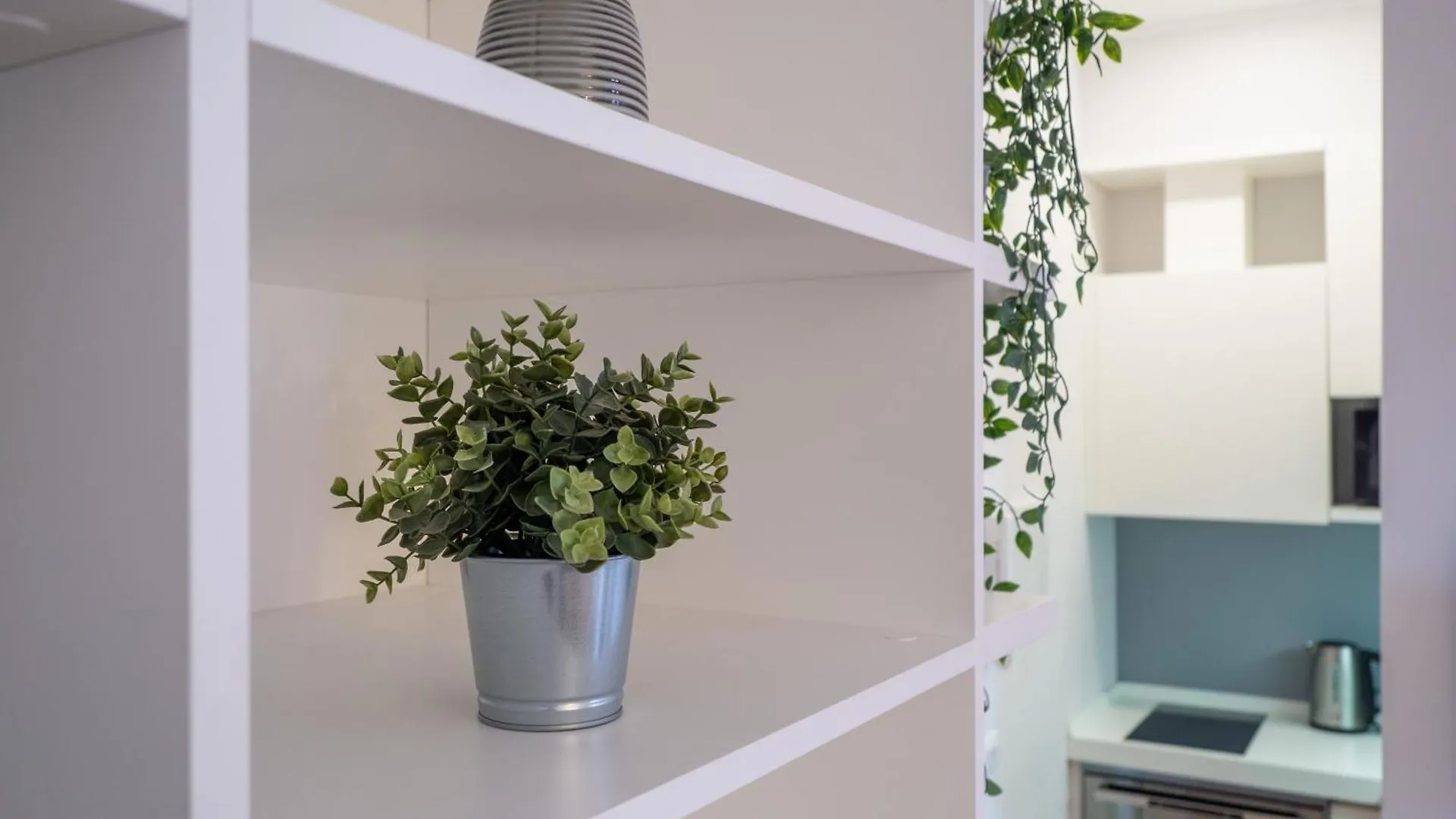 Keys Of Italy - Melloni 4 / Mustard Revolution Apartment Milan