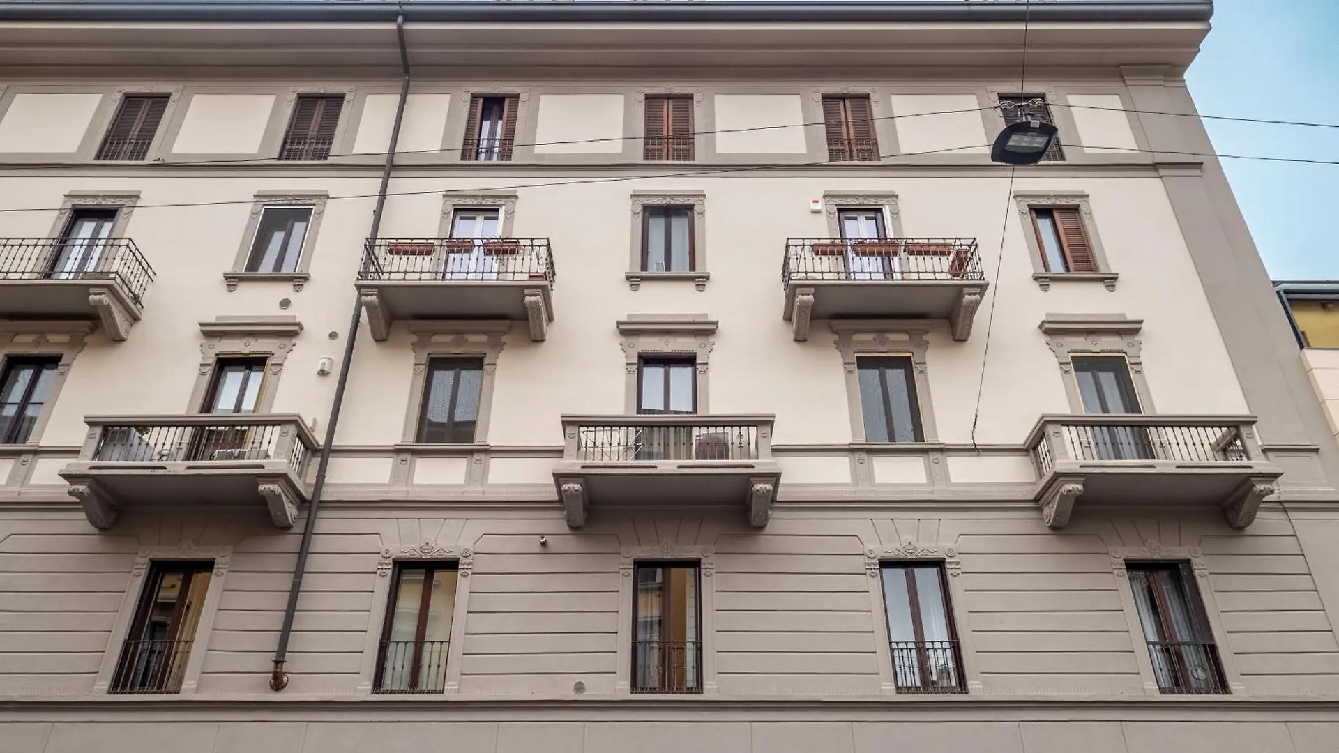 Keys Of Italy - Melloni 4 / Mustard Revolution Apartment Milan
